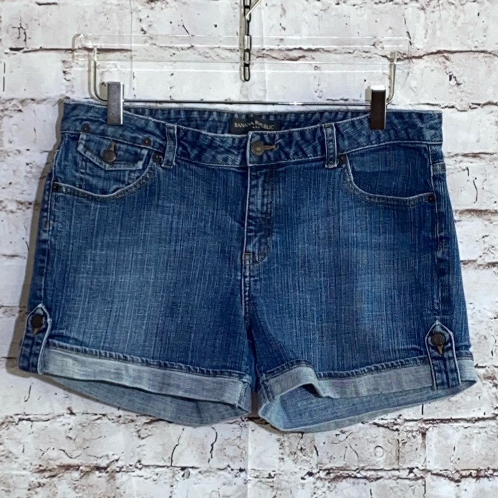BANANA REPUBLIC JEAN SHORTS